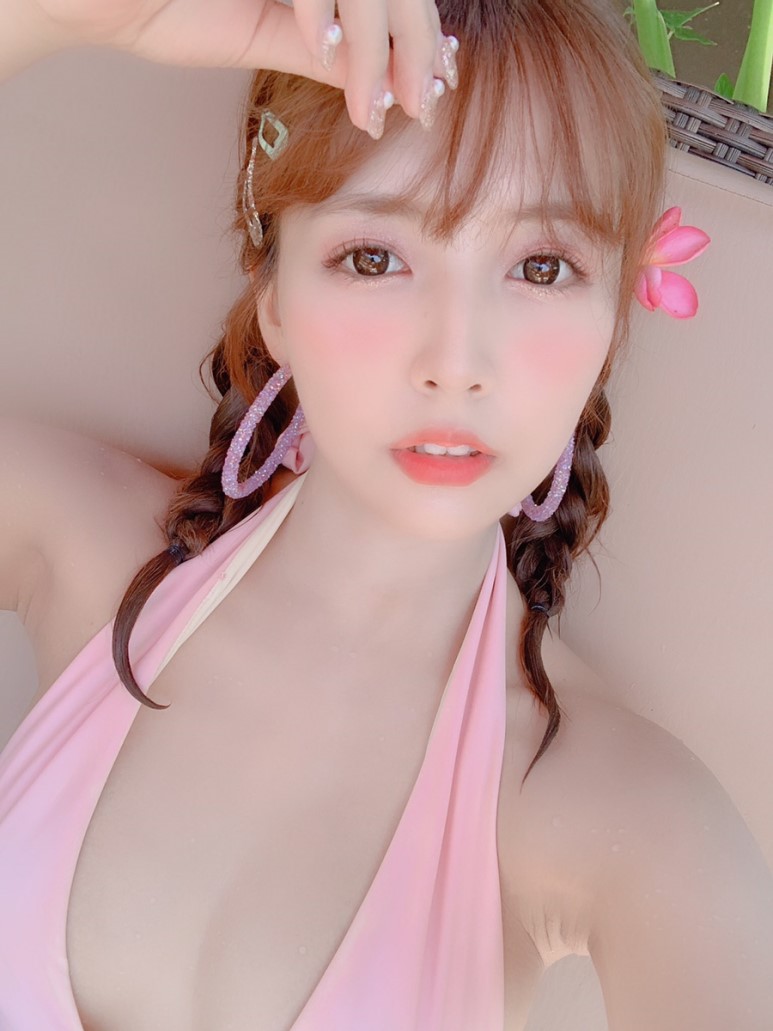 미카미 유아 8