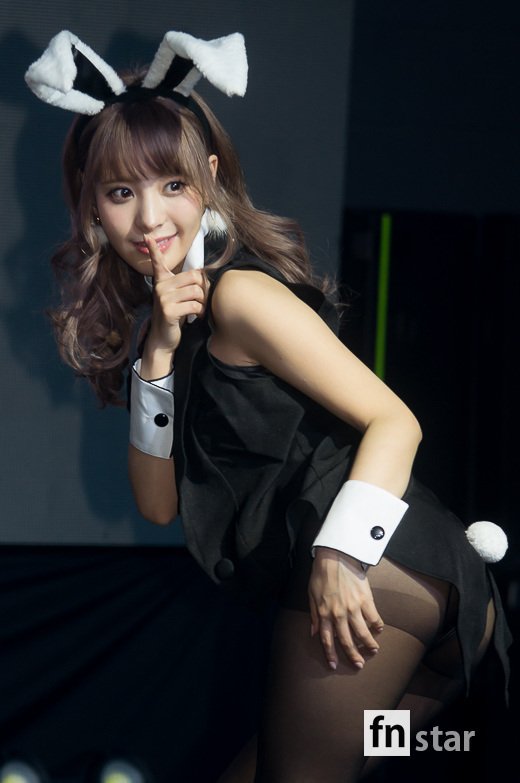 모모노기 카나 6