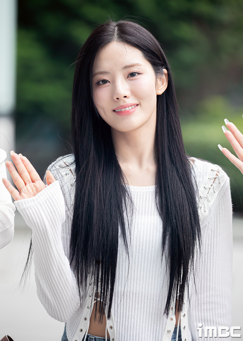 프로미스나인 박지원