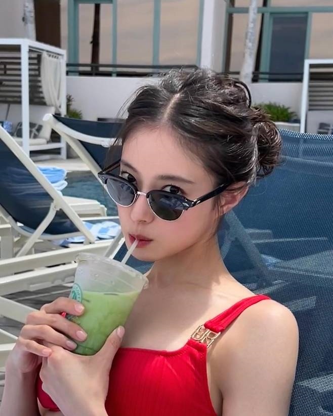 배우 이세영 비키니