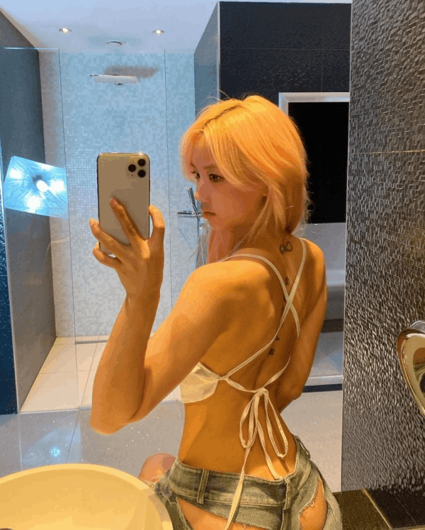vyvanle엉덩이찢어진핫팬츠