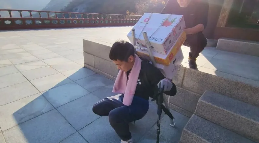 일당 30만원 줘도 추노한다는 북한산 곰방.jpg