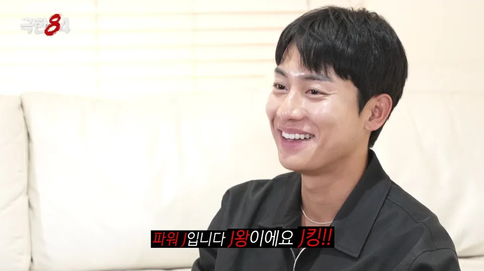 J의 광기를 제대로 보여준 연예인.jpg