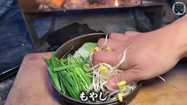 캠핑장에서 한식?을 해먹는 일본인