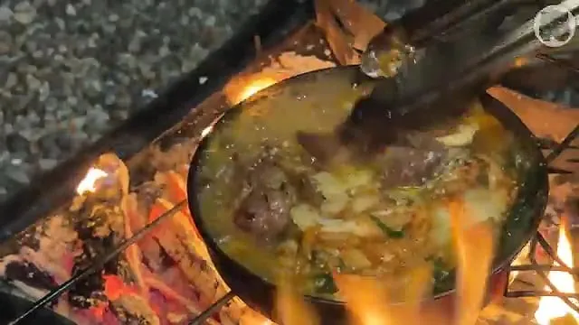 캠핑장에서 한식?을 해먹는 일본인