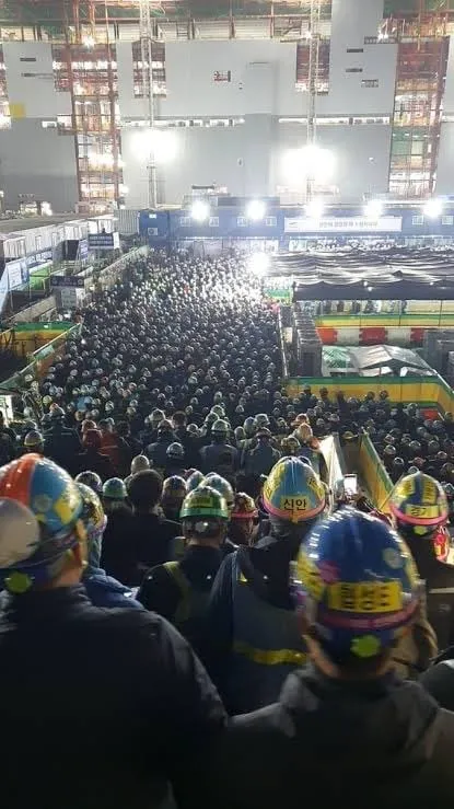 100% 한국인만 채용한다는 삼성전자 평택 건설현장.jpg