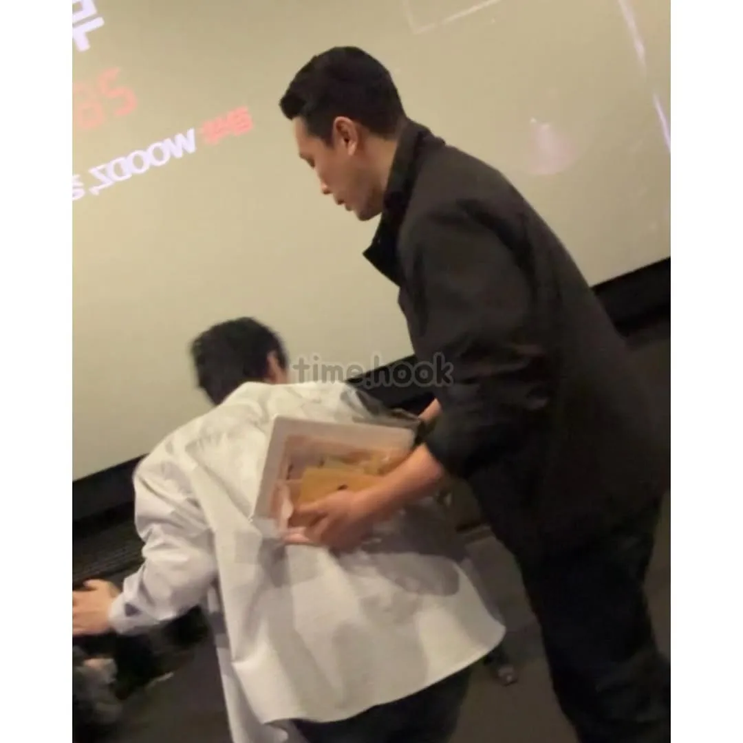 아이유 경호원 근황.jpg