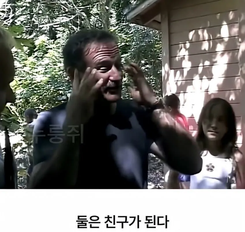 수화를 배운 고릴라...