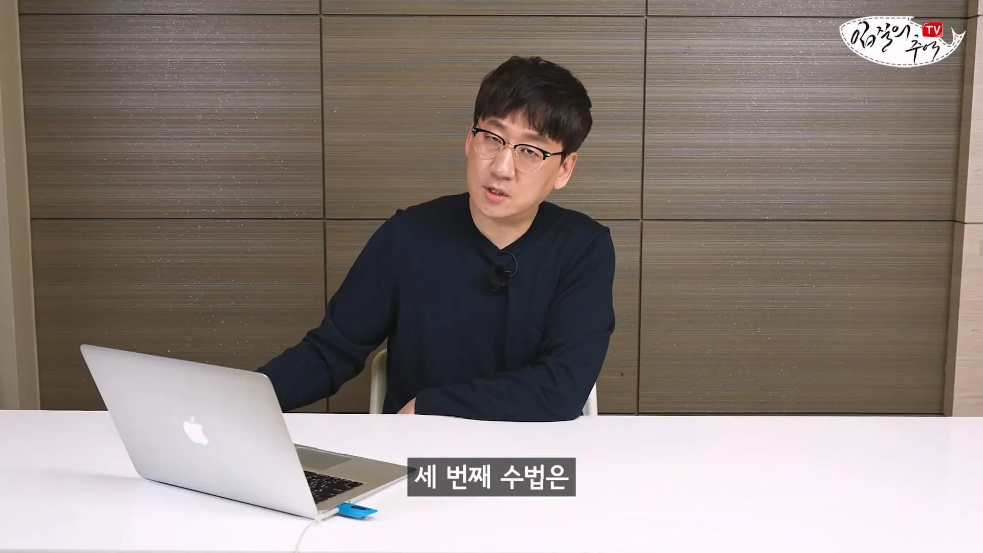 입질의 추억) 수산시장 내부자가 폭로하는 대게,킹크랩으로 사기 치는 방법.jpg