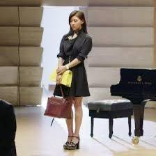 드라마에서 가방을 2개씩 메고 나왔던 하지원