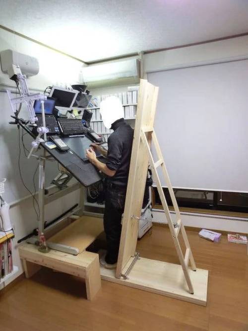 만화가들 허리가 안좋아지면 그림체가 이상해지는 이유