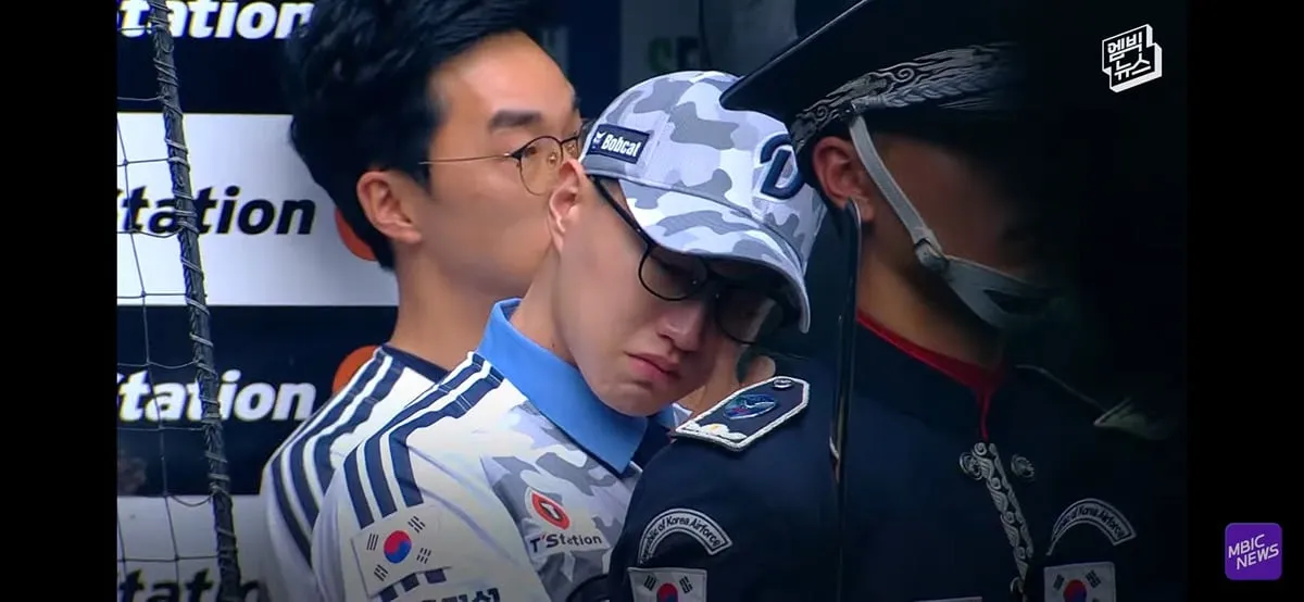야구장 눈물바다로 만든 시구.jpg