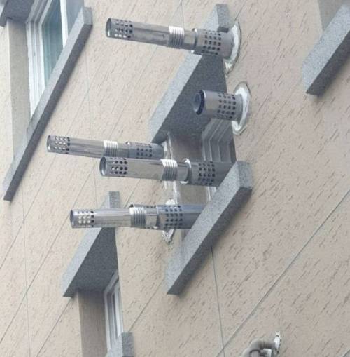 옆집인데 너무 공격적이다