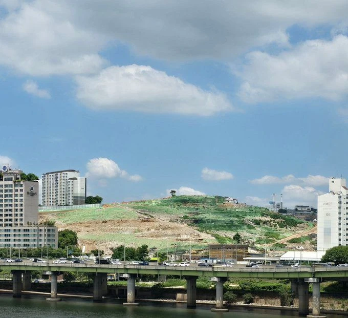 완전히 철거된 서울 용산구 한남 3구역 모습.jpg