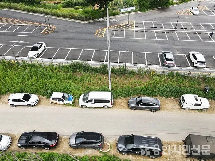  한국의 진짜 이상한 주차문화 .....  . jpg