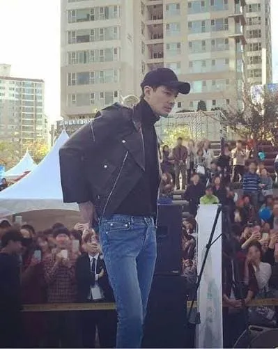 조인성이 너무 무섭다는 엄마.jpg