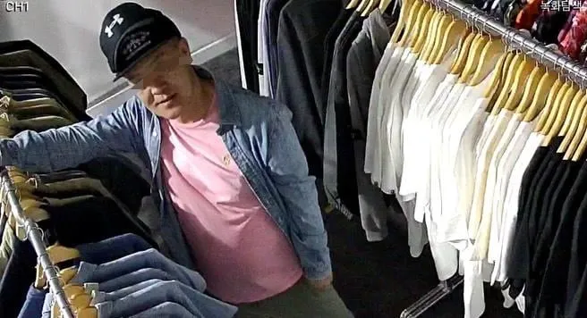 무인 매장에서 불끄고 잔 사람
