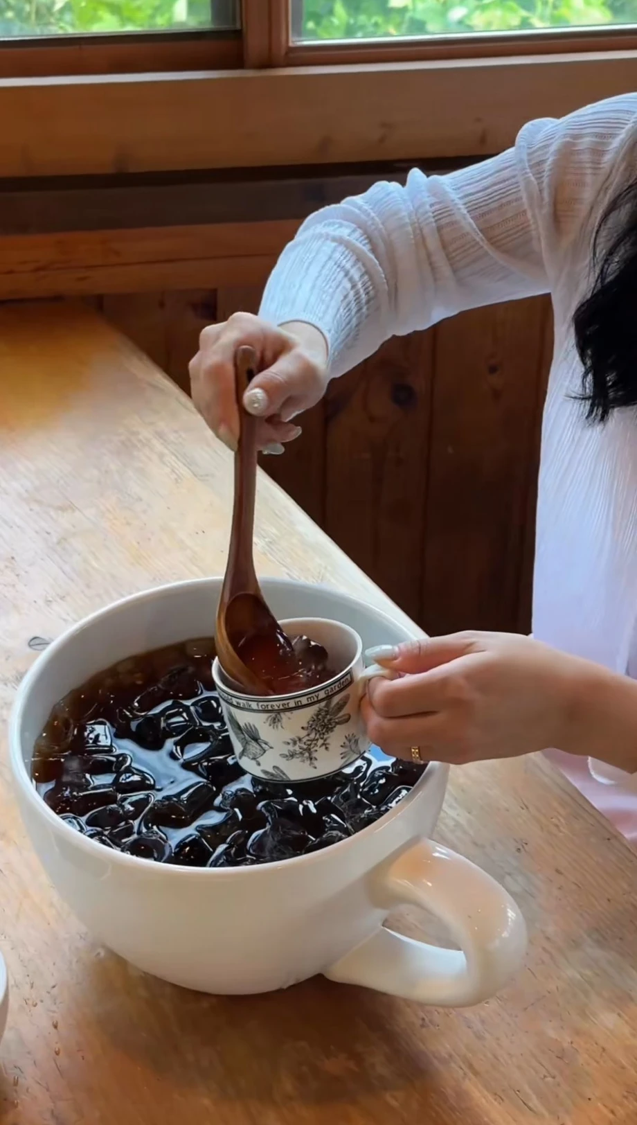 양산 카페에 있다는 대용량 아메리카노.jpg