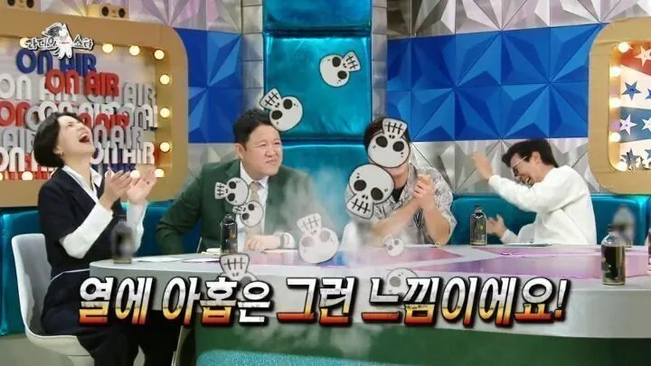 펜싱에서 서로 이겼다고 손 드는 이유ㅋㅋㅋㅋ.jpg