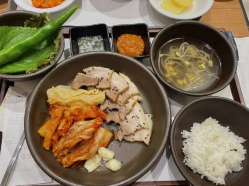 12000원 너무하네 vs 요즘 다 그렇지 뭐 어느쪽임?